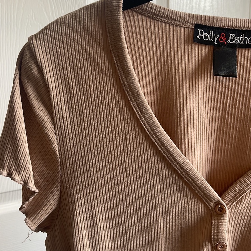 Beighe top button down - Picture 3 of 7
